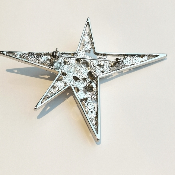 Macy, Ladies Large crystal modernist star brooch pin - Picture 5 of 8